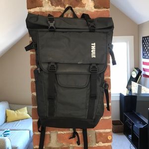 Thule Covert DSLR Backpack